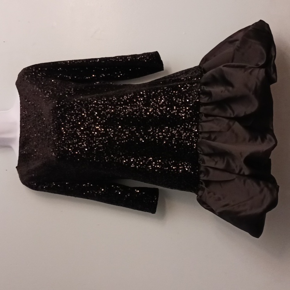 Zara size Large women's mini black sequins ruffle dress elbow length sleeve.